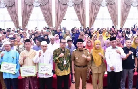 Pemkot Pontianak Berikan Bantuan Kepada 400 Guru Ngaji Tradisional