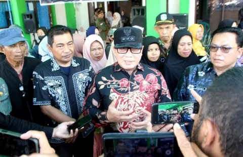 Jelang Lebaran, Bupati Sujiwo Sebut Harga Bahan Pokok Terkendali