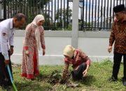 DWP Kanwil Kemenag Kalbar Dukung Penanaman Sejuta Pohon Matoa