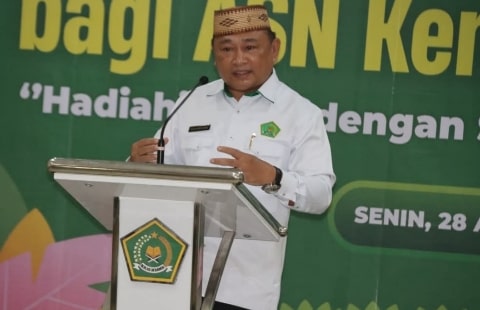 Kemenag Kalbar Ajak Calon Pasangan Pengantin Ikut Gerakan Menanam Pohon. Foto/Istimewa. 