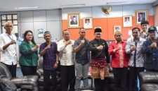 Pemkab Kubu Raya Dan PLN Sinergi Dukung Akses Listrik Di Terentang Hulu. Foto/Istimewa. 