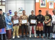 Peringati Hari Buruh, Pemkab Kubu Raya Berikan Penghargaan Tiga perusahaan