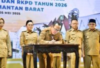 Hadiri Musrenbang RPJMD dan RKPD Provinsi Kalbar, Bupati Sujiwo Komitmen Percepat Pembangunan Kubu Raya. Foto/Istimewa. 
