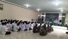 Sebanyak 100 Santri Ponpes Darul Ulum Ikuti Diklatsar Banser PC GP Ansor Kubu Raya. Foyo/Istimewa. 