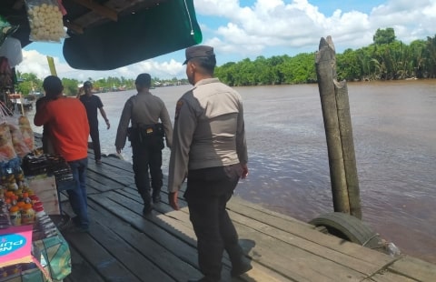 Cegah Aksi Premanisme, Polisi Lakukan Patroli di Pelabuhan dan Pasar Kubu Raya. Foto/Istimewa. 