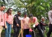 Tanam Pohon di Serdam, Pemkab Kubu Raya Komitmen Lestarikan Lingkungan