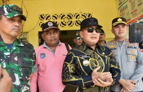 Viral Pencemaran Sungai Di Desa Retok, Bupati Sujiwo: Segera Uji Laboratorium Air Sungai