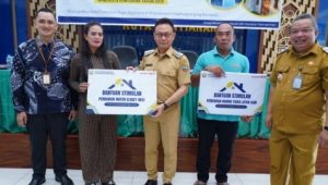 Pemkot Pontianak Salurkan Bantuan Bedah Rumah dan WC Untuk 324 Kepala Keluarga