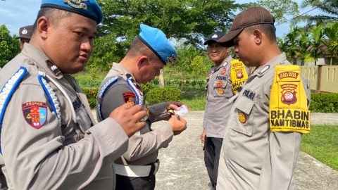 Waspadai Pelanggaran, Polres Kubu Raya Lakukan Gaktibplin di Polsek Terentang
