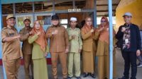 Kondisi Memprihatinkan, Bupati Sujiwo Anggarkan Rehab Total SMPN 6 dan SDN 6 Batu Ampar