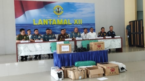 Operasi Laut Lantamal XII Pontianak: Gagalkan Penyelundupan Bakau Ilegal Bernilai Miliaran