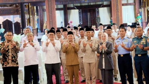 Kakanwil Kemenag Kalbar Hadiri Pelantikan dan Pembinaan BWI se-Kalimantan Barat