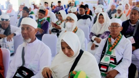 Kloter 23 Tiba di Pontianak, 180 Jemaah Haji dari Pontianak dan Singkawang Disambut Hangat