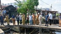 Bupati Sujiwo Tinjau Penataan Kawasan Kumuh di Parit Baru, Kubu Raya Siap Jalankan Program Rp8,7 Miliar