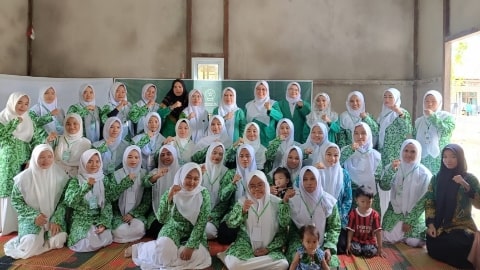 40 Peserta Ikuti LKD Fatayat NU Landak, Pengurus PAC Sebangki Resmi Dilantik