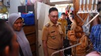 Wali Kota Pontianak Tinjau Rumah Warga Tidak Layak Huni, Siap Dibedah September