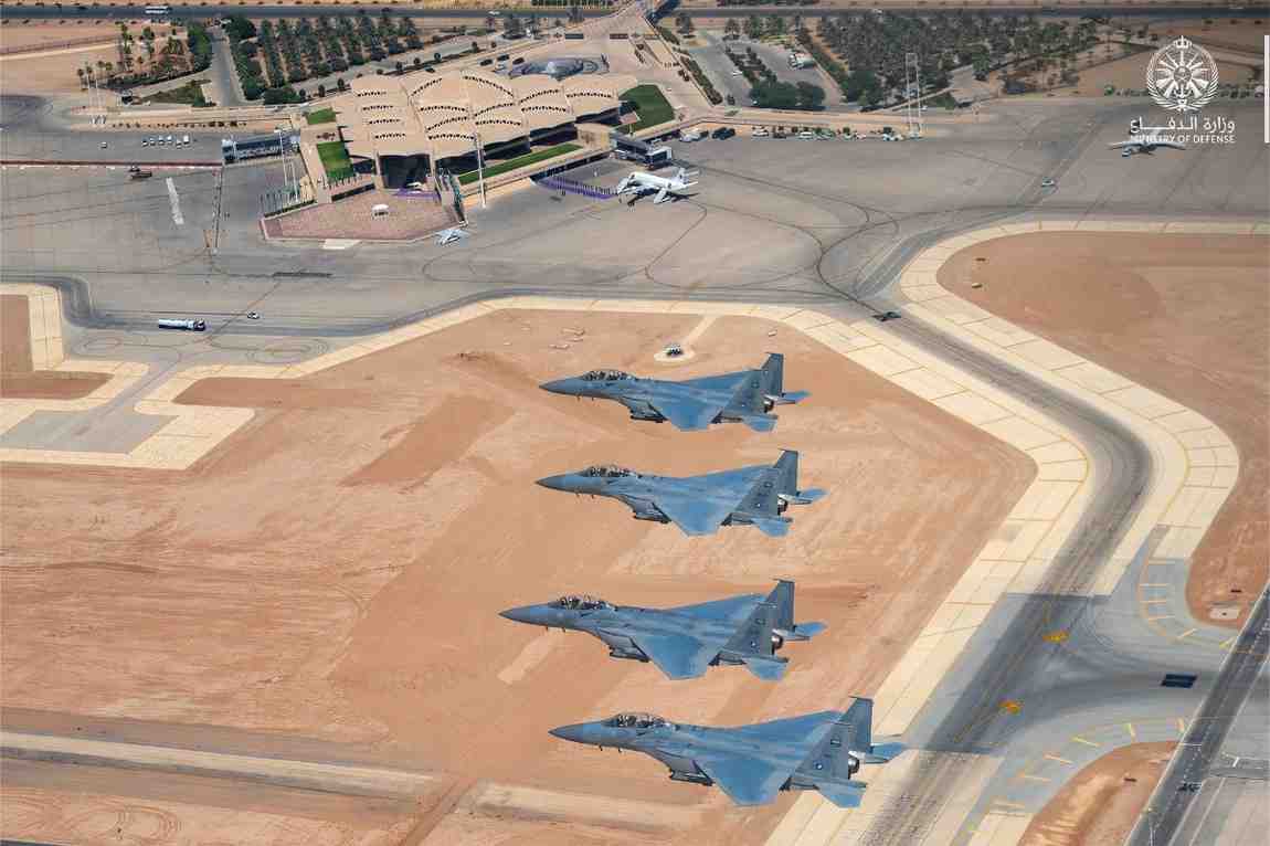 Jet Tempur Saudi dan Pesawat Perdana Menteri Pakistan.