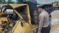 Dump Truk vs Mobil Box di Kubu Raya, Dua Orang Luka Serius