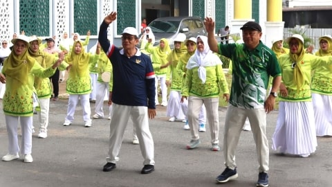 Wamenag RI Ikut Senam Sehat Bersama Kemenag Kalbar dan FAHMI UMMI