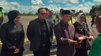 Sujiwo Kunjungi dan Semangati Kafilah Kubu Raya di MTQ XXXIII di Kapuas Hulu