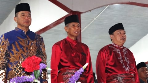 Defile Kafilah Meriahkan Pembukaan MTQ XXXIII Kalbar