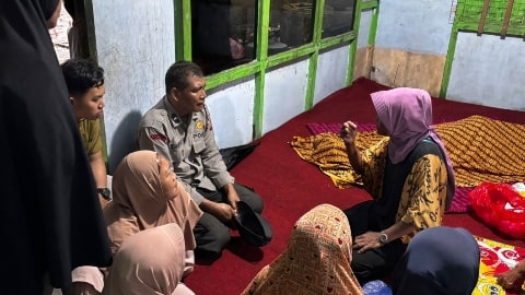Ibu Rumah Tangga di Kubu Raya Tewas Disambar Petir