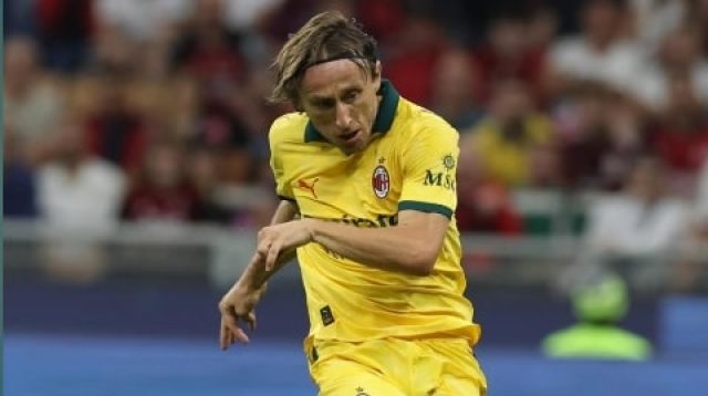 LINK NONTON BOLA GRATIS Udinese vs AC Milan, Live Streaming Serie A Modric Main!
