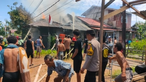 Cekcok dengan Istri, Pria di Kubu Raya Nekat Bakar Rumah Sendiri