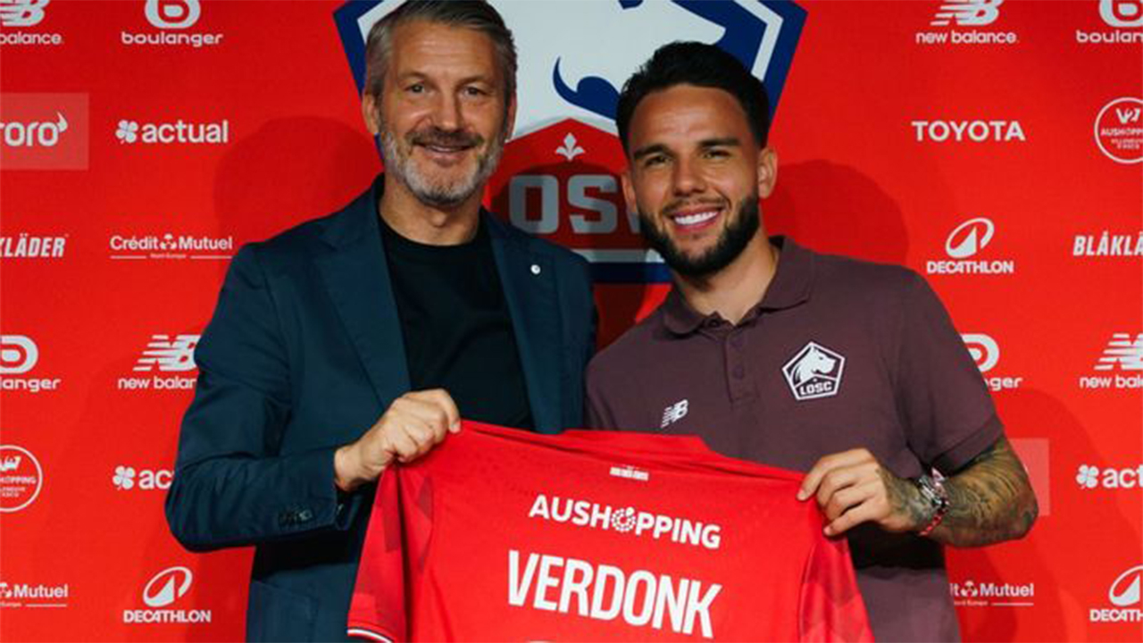 calvin Verdonk Bersama Tim Olympique Lyon, Sumber Foto : Istimewa