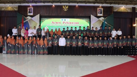 Kafilah Kalbar Dilepas Menuju STQH Nasional XXVIII di Kendari