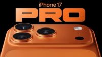 IPHONE 17 Resmi Hadir di Indonesia, Ini Daftar Harga dan Jadwal Penjualan Oktober KALBAR SATU ID – Penantian para pecinta produk Apple di Indonesia akhirnya berakhir. Setelah beredar kabar beberapa pekan terakhir, Apple resmi mengumumkan bahwa iPhone 17 Series akan dibuka pre-order-nya pada 10 Oktober 2025, dan mulai dijual resmi pada 17 Oktober 2025. Informasi ini dikonfirmasi langsung oleh Apple dan diperkuat dengan kemunculan daftar harga resmi di situs iBox, selaku distributor resmi Apple di Indonesia. Tak hanya iBox, jaringan ritel Erafone dan Digimap juga telah menampilkan halaman khusus untuk menyambut kehadiran iPhone generasi terbaru ini. Berikut daftar harga iPhone 17 Series di Indonesia: iPhone 17 256GB – Rp17.249.000 iPhone 17 512GB – Rp21.999.000 iPhone 17 Air 256GB – Rp21.249.000 iPhone 17 Air 512GB – Rp25.999.000 iPhone 17 Air 1TB – Rp30.249.000 iPhone 17 Pro 256GB – Rp23.749.000 iPhone 17 Pro 512GB – Rp28.249.000 iPhone 17 Pro 1TB – Rp32.999.000 iPhone 17 Pro Max 256GB – Rp25.749.000 iPhone 17 Pro Max 512GB – Rp30.249.000 iPhone 17 Pro Max 1TB – Rp34.999.000 iPhone 17 Pro Max 2TB – Rp43.999.000 Apple juga menghadirkan berbagai varian warna baru untuk seri terbarunya. iPhone 17 Pro dan Pro Max hadir dalam warna oranye kosmik, biru pekat, dan perak. iPhone 17 Air tampil dengan nuansa hitam angkasa, putih awan, emas muda, dan biru langit. Sementara iPhone 17 reguler tersedia dalam warna lavender, biru kabut, hijau sage, putih, dan hitam. Dari segi kapasitas penyimpanan, Apple kini menawarkan peningkatan signifikan. Model iPhone 17 Pro dan Pro Max mulai dari 256GB hingga 2TB, menjadikannya seri dengan kapasitas terbesar sepanjang sejarah iPhone. Sebelumnya, iBox dan Digimap telah membuka registrasi minat bagi pelanggan yang ingin menjadi yang pertama mendapatkan iPhone 17. Antusiasme publik pun tinggi, terlihat dari banyaknya pengguna yang mendaftar di halaman pra-peluncuran tersebut. Dengan pengumuman resmi ini, Indonesia akan menjadi salah satu negara pertama di Asia Tenggara yang memasarkan iPhone 17 Series secara resmi. Para penggemar Apple pun kini tinggal menunggu hitungan hari untuk menyambut kehadiran ponsel premium yang telah lama dinantikan ini. Pre-order dibuka: 10 Oktober 2025 Penjualan resmi: 17 Oktober 2025 Tersedia di: iBox, Digimap, dan Erafone seluruh Indonesia.