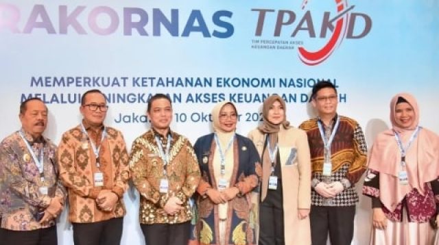 Bupati Sujiwo Dukung Program Pemerintah Perkuat Akses Keuangan dan Lawan Rentenir