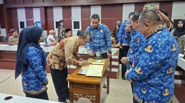 Pemkab Kubu Raya dan Bawaslu Teken Nota Kesepakatan Pendidikan Politik