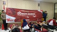 Polres Kubu Raya dan Jurnalis Gelar Donor Darah Peringati HUT Humas Polri ke-74