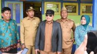 Sujiwo Tinjau SDN 12 Padang Tikar, Janjikan Perbaikan Tahun Depan