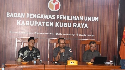 Bawaslu Kubu Raya Evaluasi Pengawasan Data Pemilih Triwulan III 2025