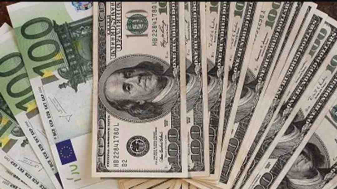 Dollar As ke Rupiah, Sumber Foto : Super Radio