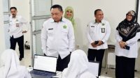 Kakanwil Muhajirin Pantau Tes Kemampuan Akademik di MAN 2 Pontianak