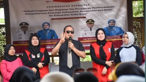 Sujiwo Minta Kades di Kubu Raya Tak Pelit dengan PKK