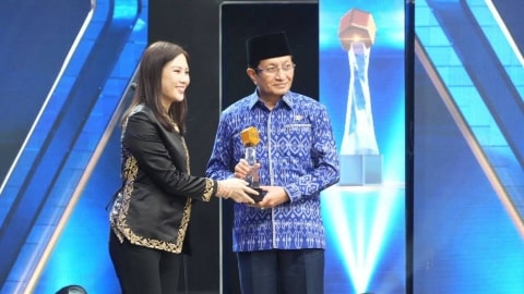 iNewsTV Anugerahkan Penggerak Nusantara 2025 kepada Menag Nasaruddin Umar