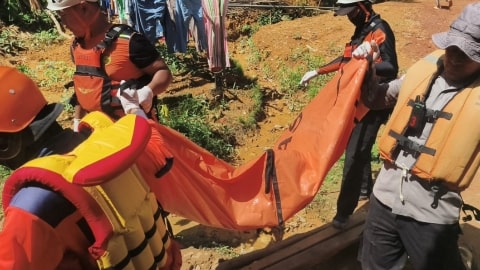 Dua Hari Pencarian, Tim SAR Temukan Anak Tenggelam di Sungai Bengkayang