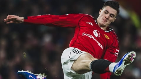 LINK LIVE STREAMING Man United vs Man City: Situs Nonton Bola Gratis, Liga Inggris 17 Januari 2026