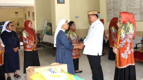 Kemenag Kalbar Peringati HAB ke-80 dengan Aksi Kemanusiaan di Panti Jompo