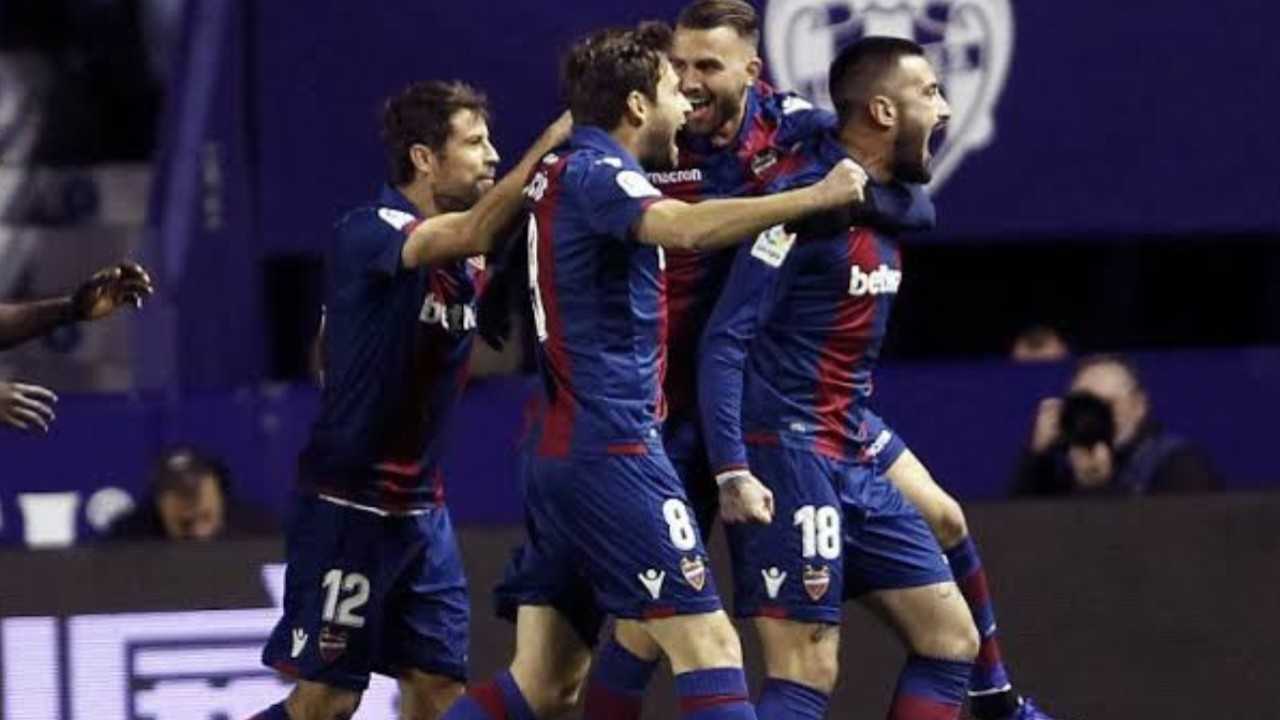 Levante vs Villareal, Sumber Foto : Bola
