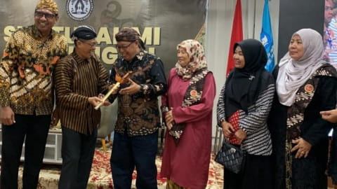 Silaturahmi Hangat PJKB–Paguyuban Jawa Sarawak, Warga Malaysia Ingin Pelajari Aksara Hanacaraka