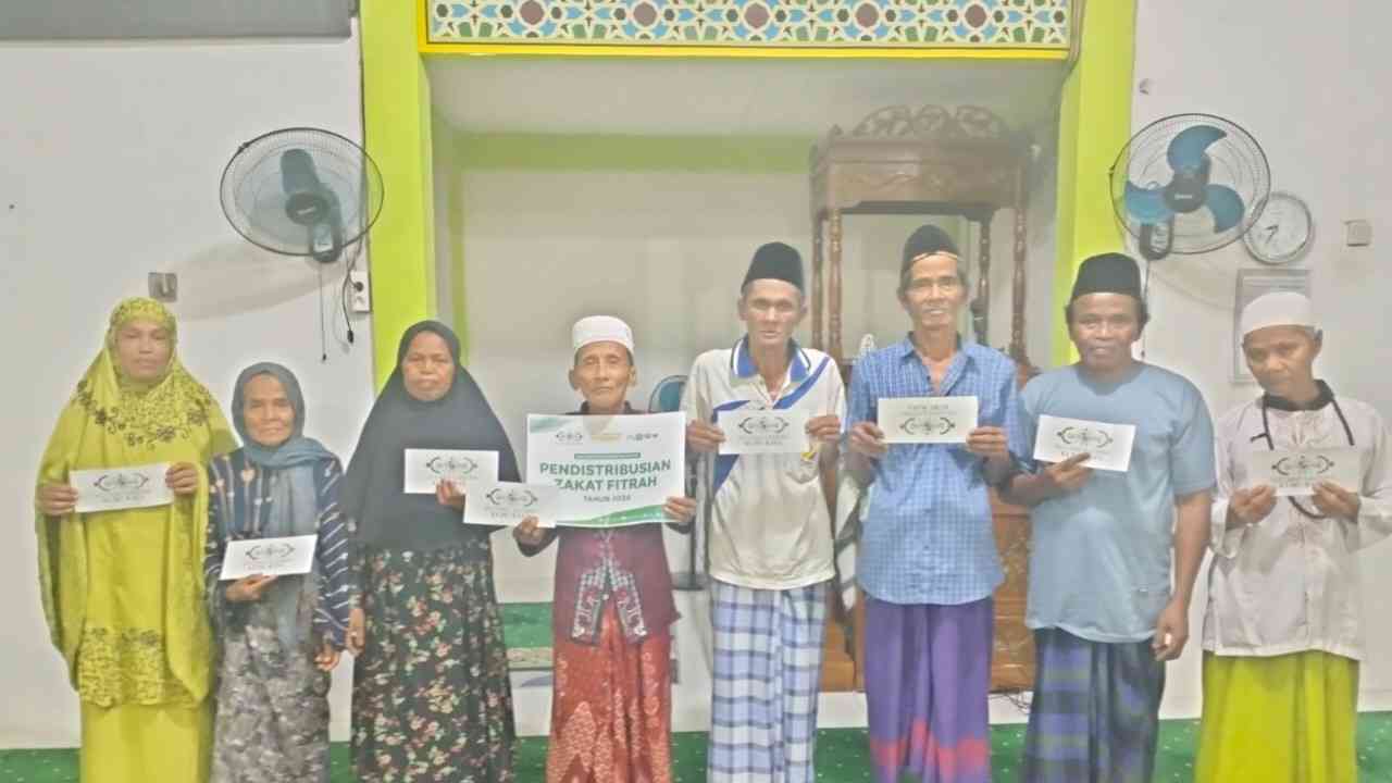 Lazisnu PCNU Kubu Raya Kolaborasi Lazisnu PBNU Salurkan Zakat Fitrah Ke Pelosok Desa