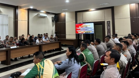 Puslitbang Polri Kaji Penggunaan Almatsus Dalmas di Polres Kubu Raya