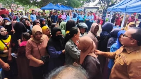 Pemkab Kubu Raya dan TNI AU Gelar Pasar Murah, 500 Paket Bapokting Disalurkan ke Warga
